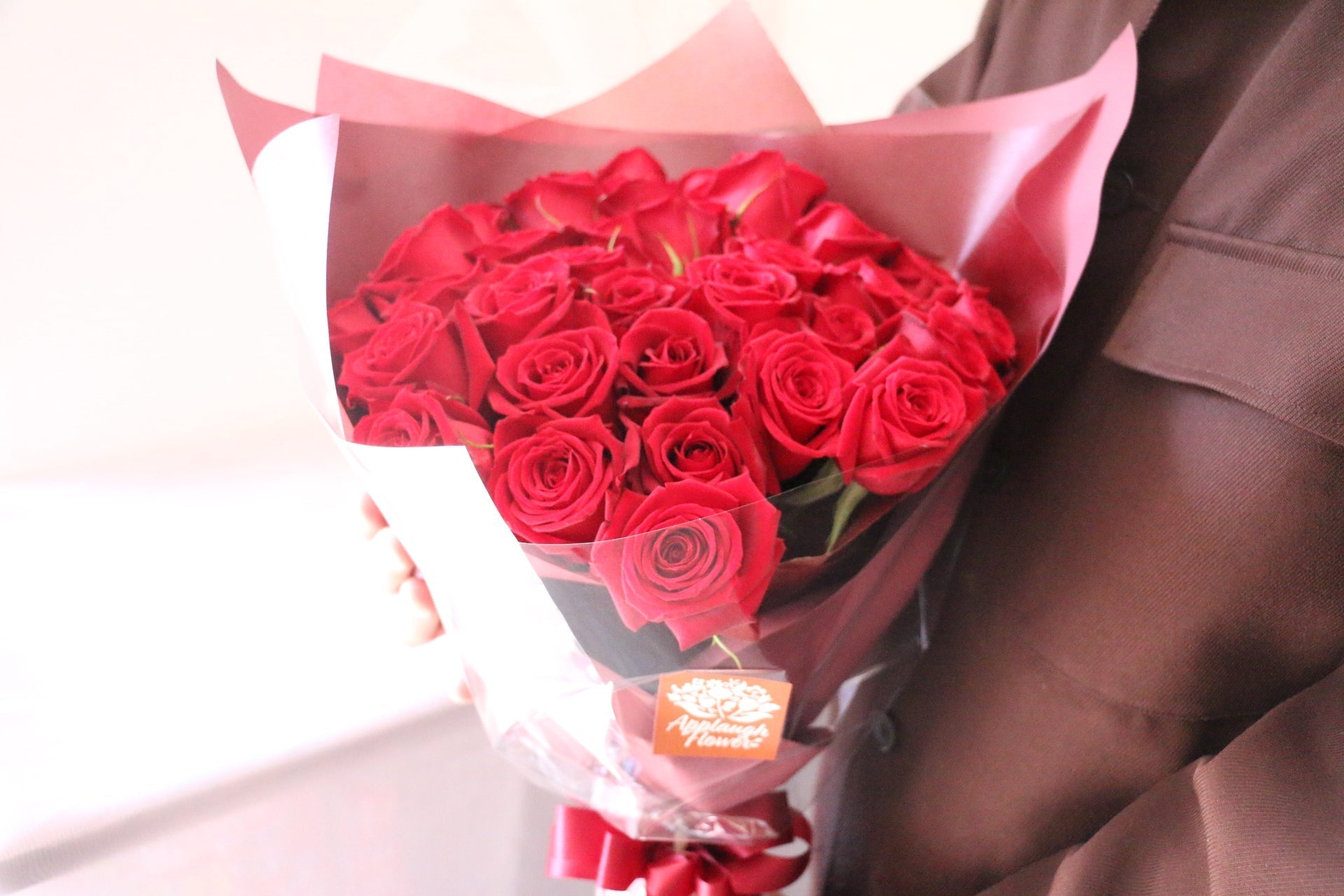 バラ(薔薇)の花言葉と意味〜色・本数・状態・部位別に込められたメッセージ〜