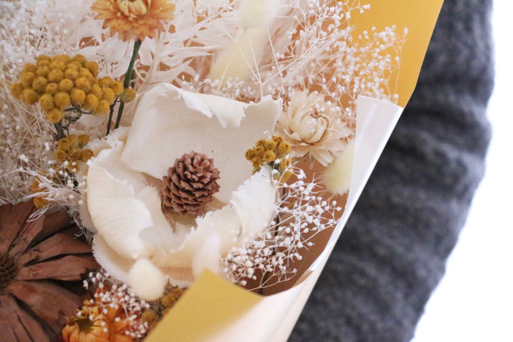 黄色のドライフラワーの花束 Lサイズ(パームフラワー入り) 8,000円