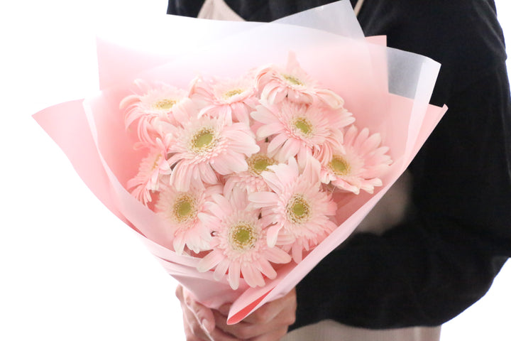 ピンク色のガーベラの花束(11本)-最愛
