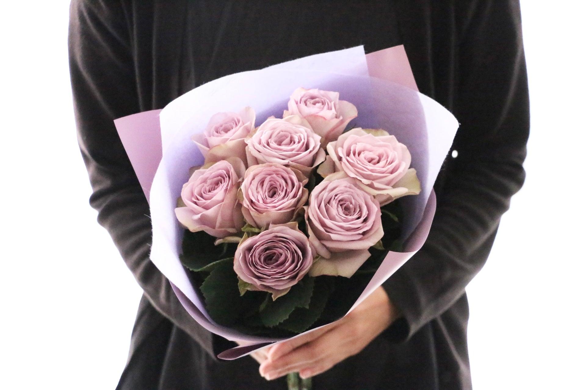 バレンタインデー用紫色サテンローズ花束 紫色のバラの花束（8本）-あなたの思いやりに感謝します – 花・花束の