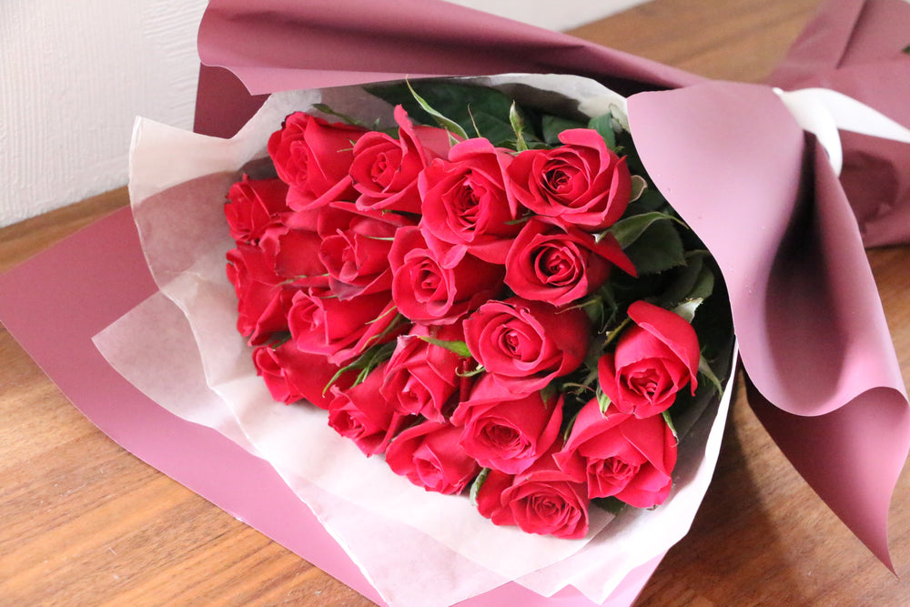 【プロポーズの花束】20本の赤いバラ