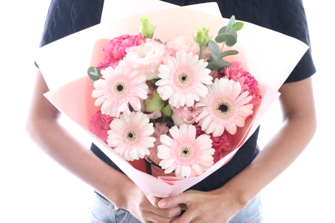 ピンクガーベラ入りの花束 Lサイズ