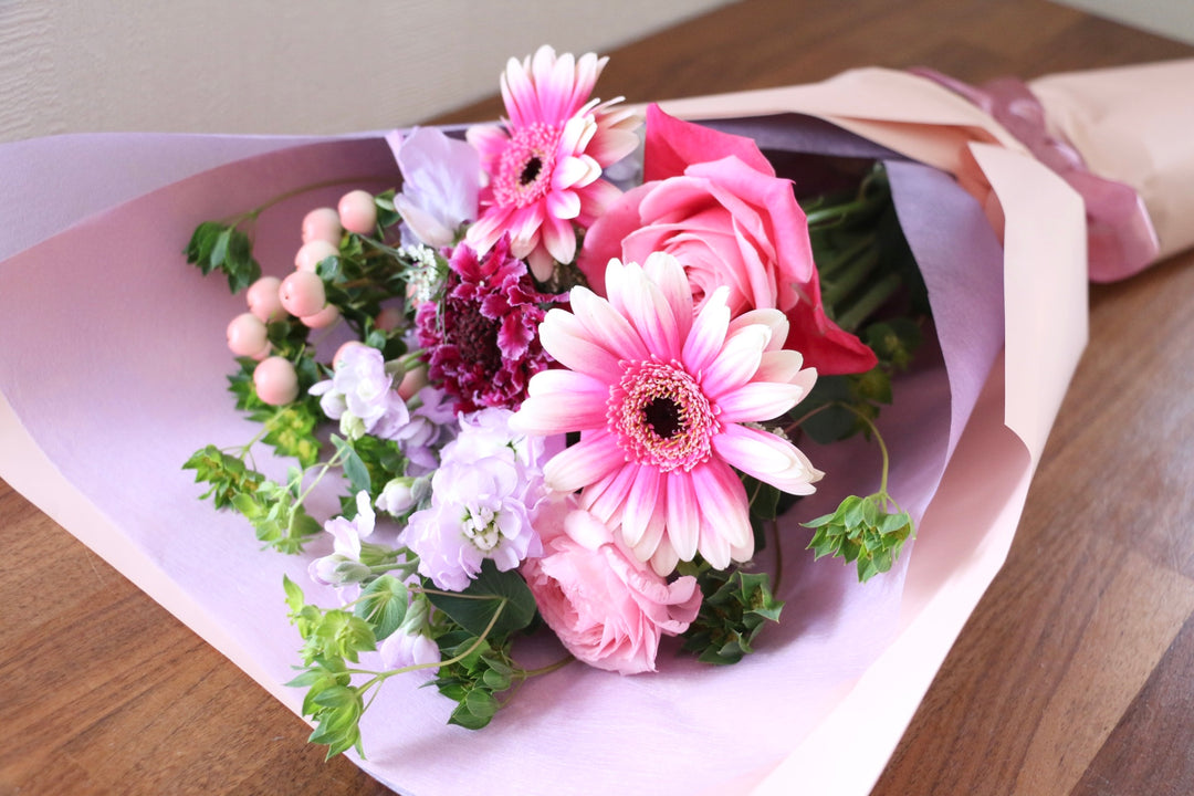 紫・ピンクの花束 4,000円サイズ