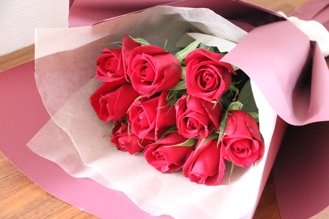 【プロポーズの花束】10本の赤いバラ