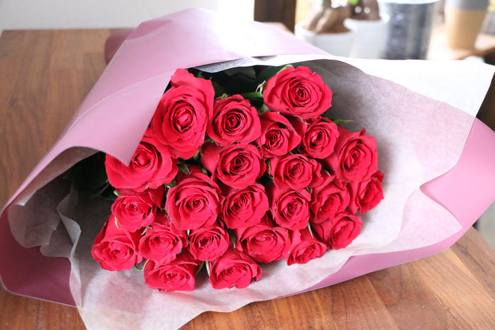 23本の赤いバラの花束