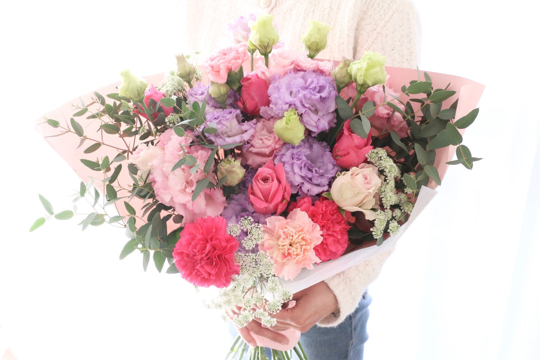 母の日に贈るおしゃれな花束の選び方｜おすすめの色味・スタイルをご紹介！