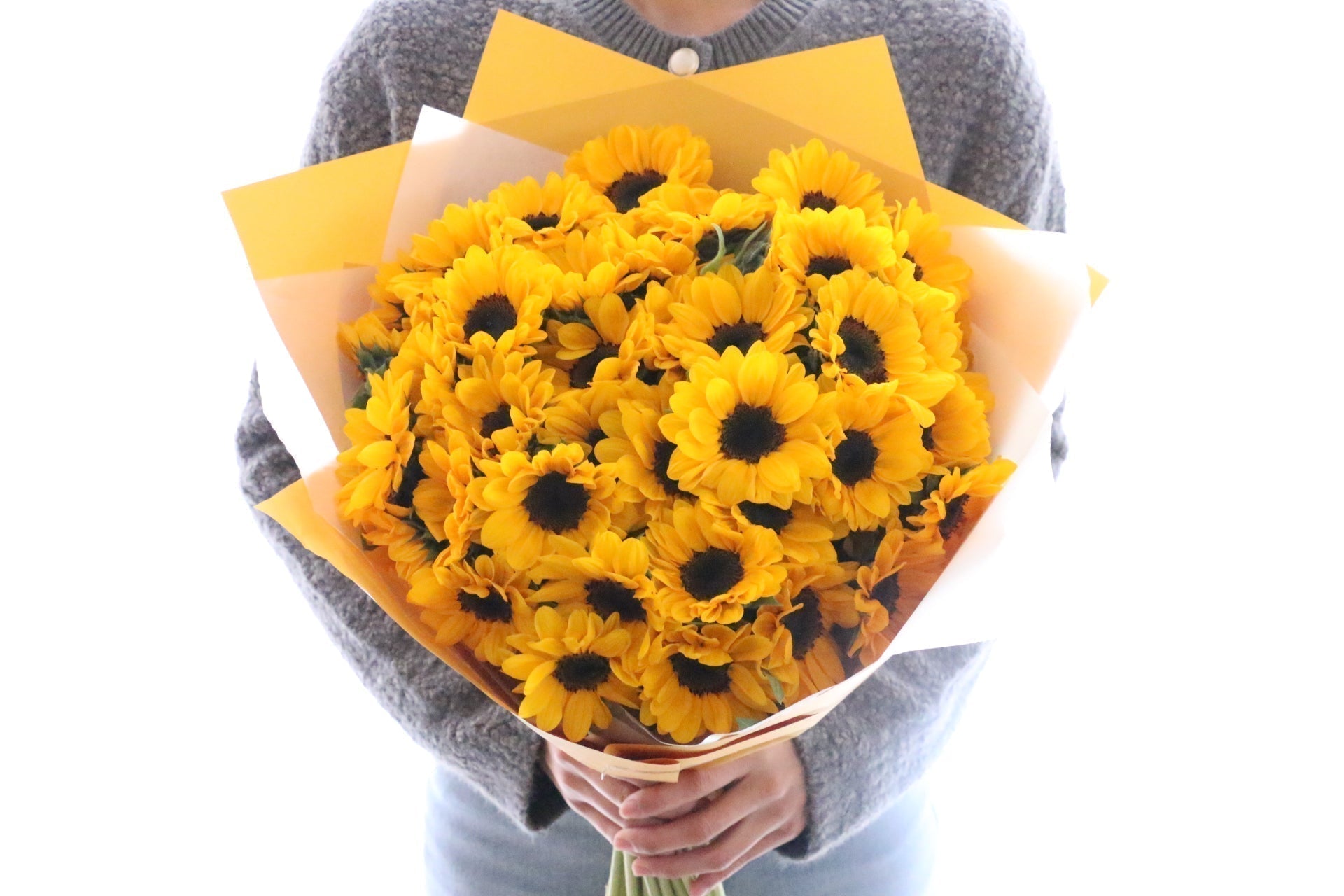 母の日に贈るひまわりの花束｜意味やおすすめの方をご紹介します！