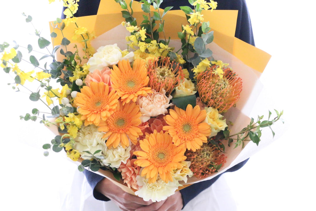 成人式にぴったり！華やかな黄色・オレンジ系の花束のおすすめと購入ポイント