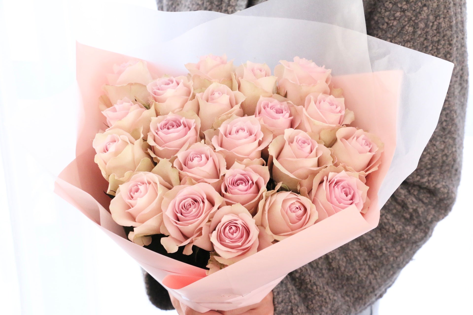 21本のピンク色のバラの花束-あなただけに尽くします – 花・花束の通販