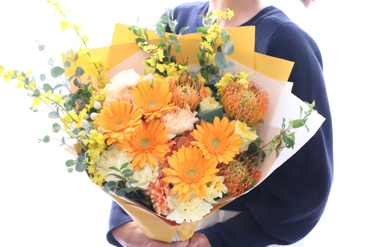 黄色・オレンジ色の花束 15,000円