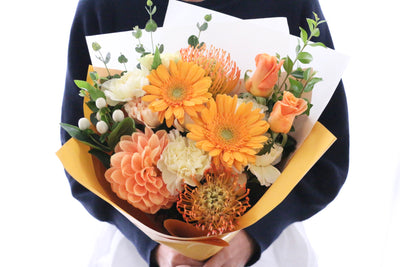 黄色・オレンジ色の花束 8,000円