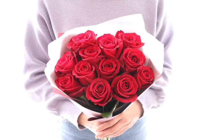 【プロポーズ】12本の赤いバラの花束（ダズンローズ）-私の妻になってください