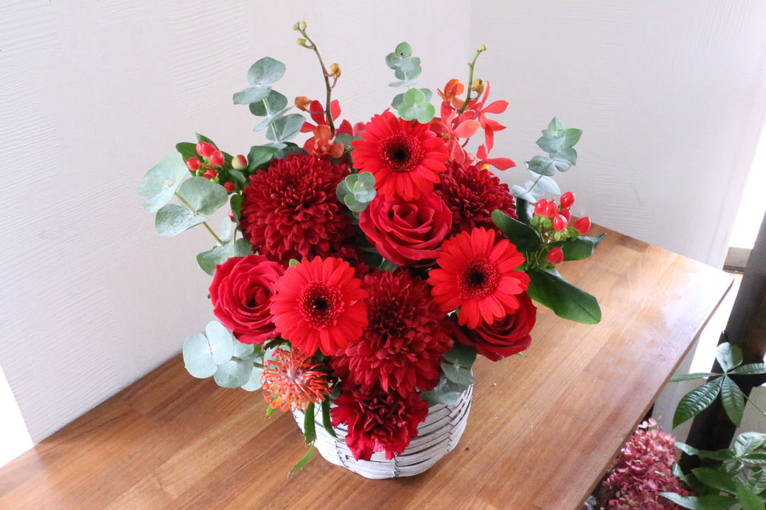 赤色のアレンジメント 8,000円