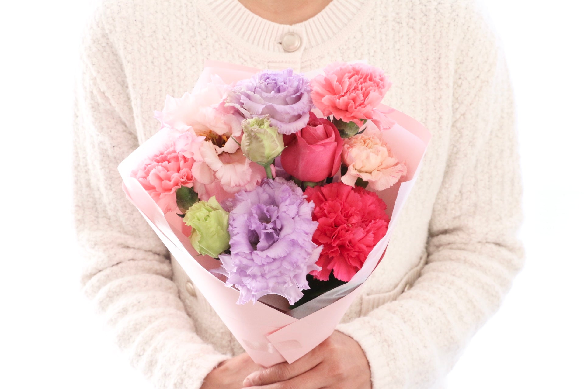 紫・ピンクの花束 3,000円 – 花・花束の通販サイト｜HanaTaku