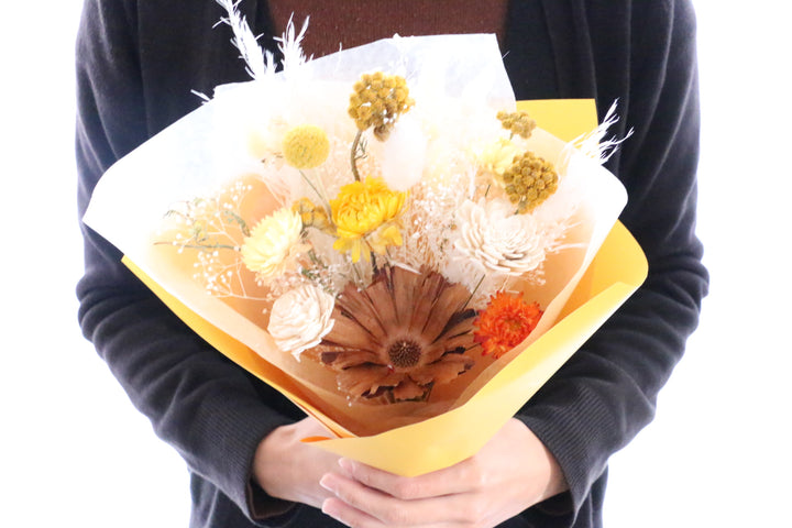 黄色のドライフラワーの花束 Sサイズ　3,000円