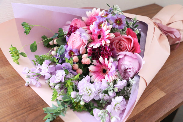 紫・ピンクの花束 8,000円