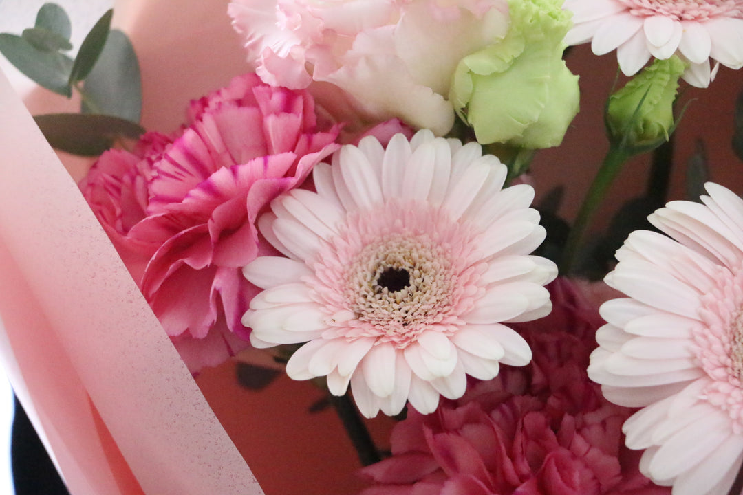 ピンクガーベラ入りの花束 Sサイズ 3,000円