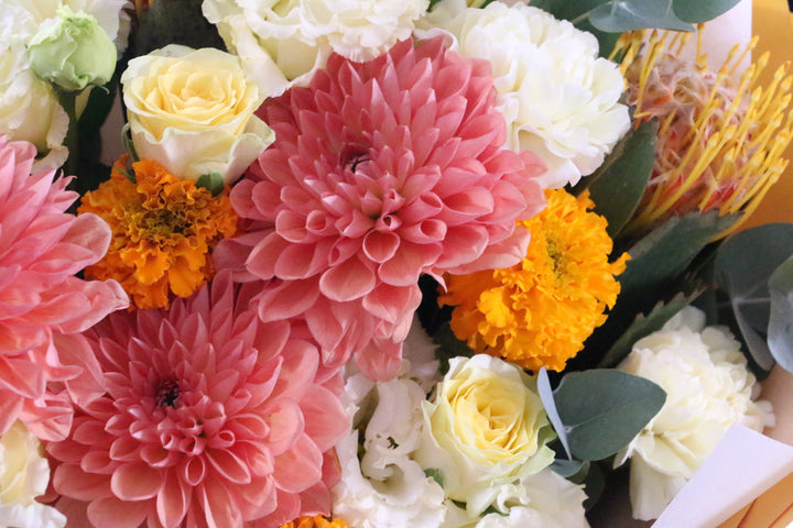 黄色・オレンジ色の花束 12,000円