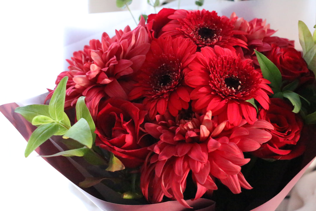 赤色の花束 6,000円