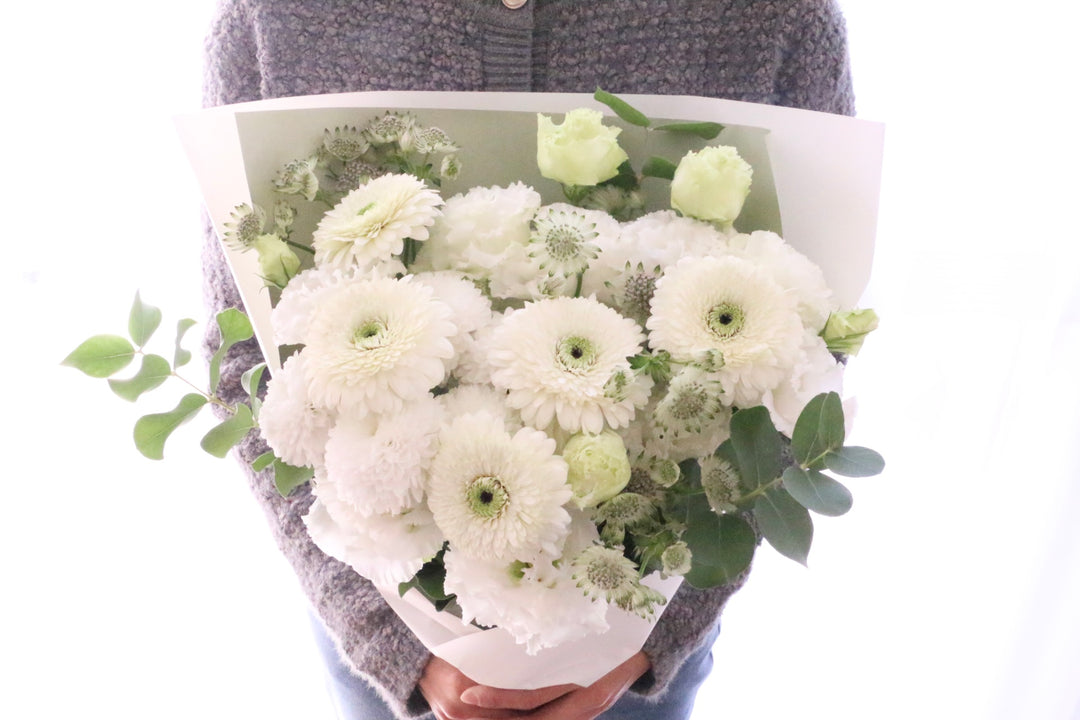 【供花】白色・グリーンのお供え花束 9,000円