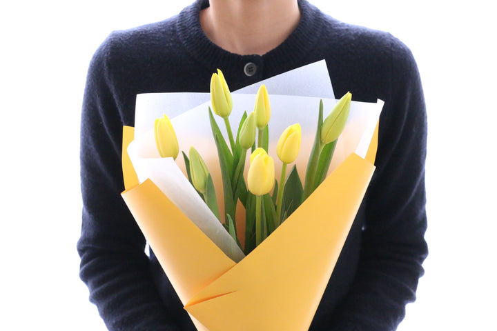 黄色のチューリップの花束（8本）