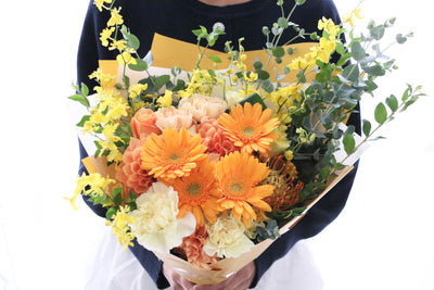 黄色・オレンジ色の花束 12,000円
