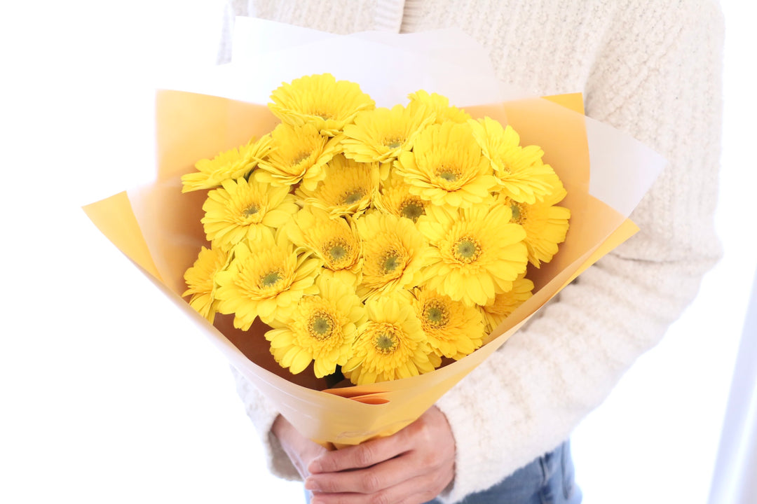 黄色のガーベラの花束（20本）-真心あるのみ