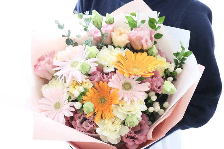 ピンク・黄色の花束  9,000円