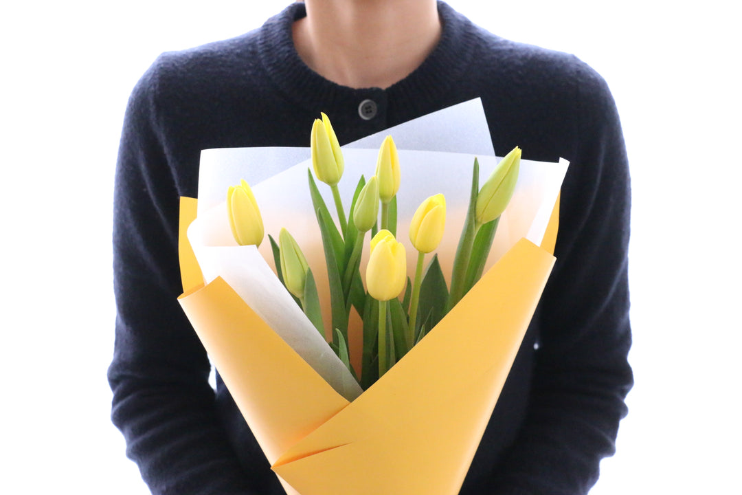 黄色のチューリップの花束（8本）