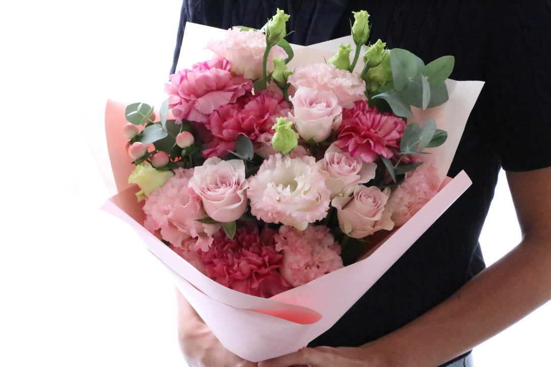 ピンク系の花束 8,000円