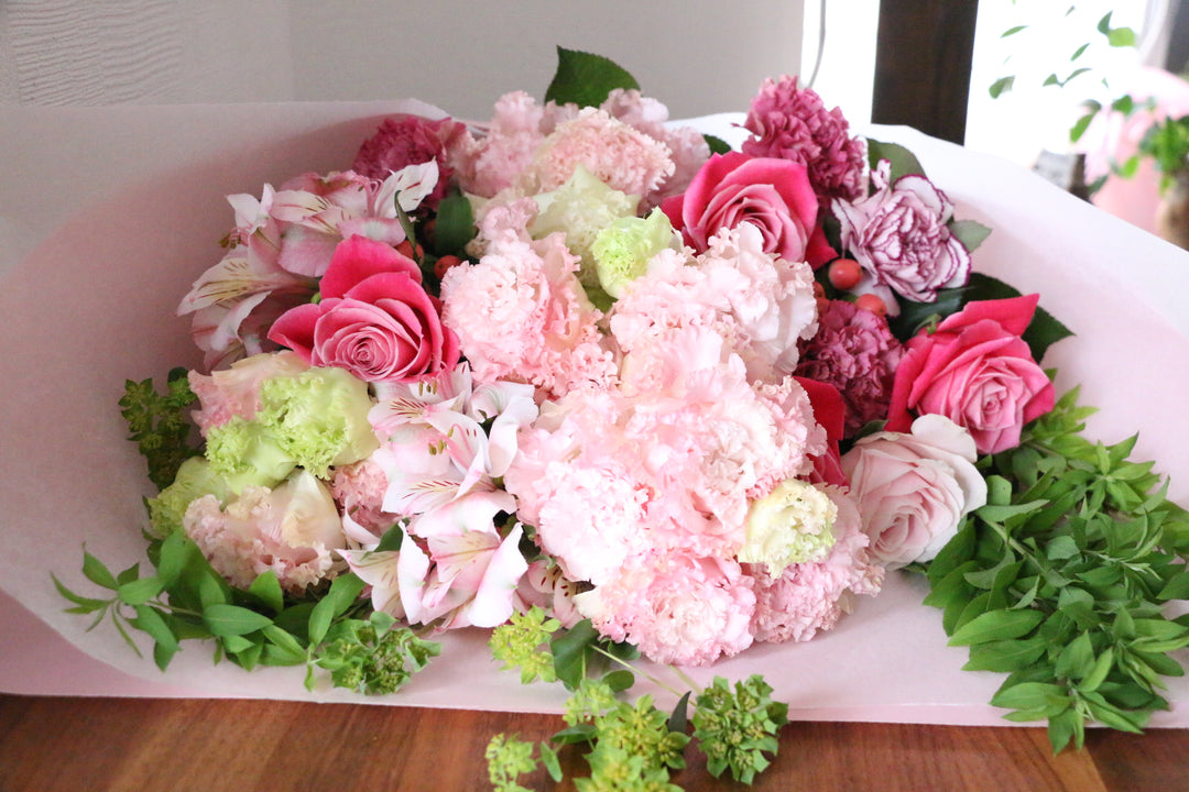 ピンク系の花束　12,000円サイズ