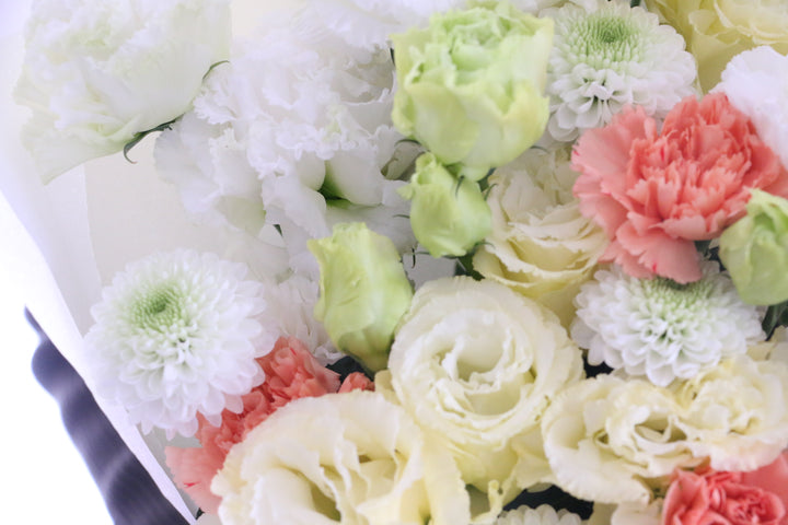 【供花】白色・黄色・オレンジ色のお供え花束 8,000円