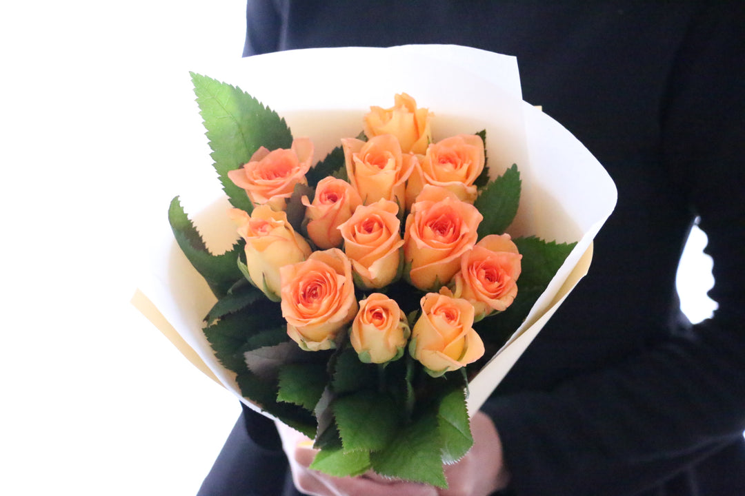 オレンジ色バラの花束（12本）-私の妻になってください