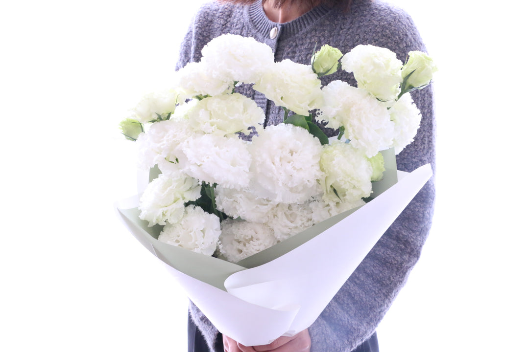 白いトルコキキョウの花束（7本）