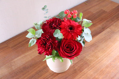 赤色のアレンジメント 3,000円