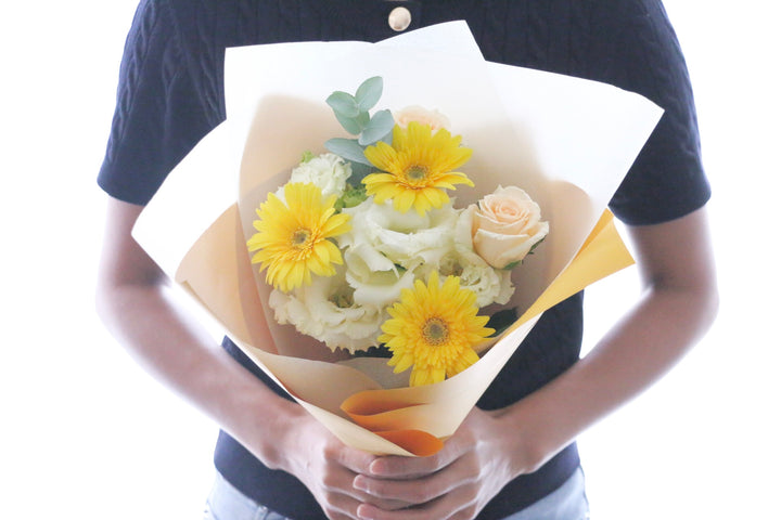 黄色ガーベラ入りの花束 Sサイズ 3,000円