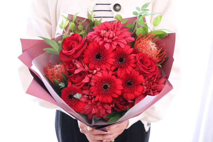 赤色の花束 10,000円