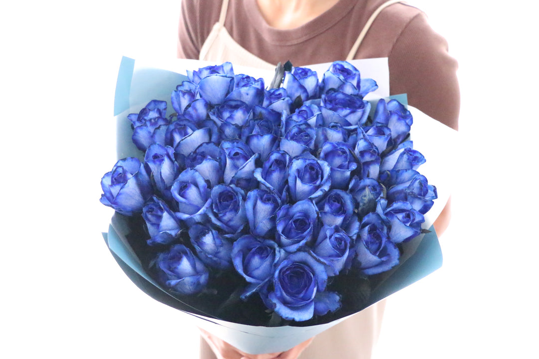 40本の青いバラの花束