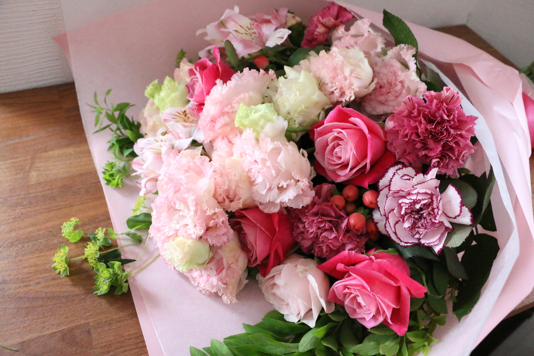 ピンク系の花束　12,000円サイズ