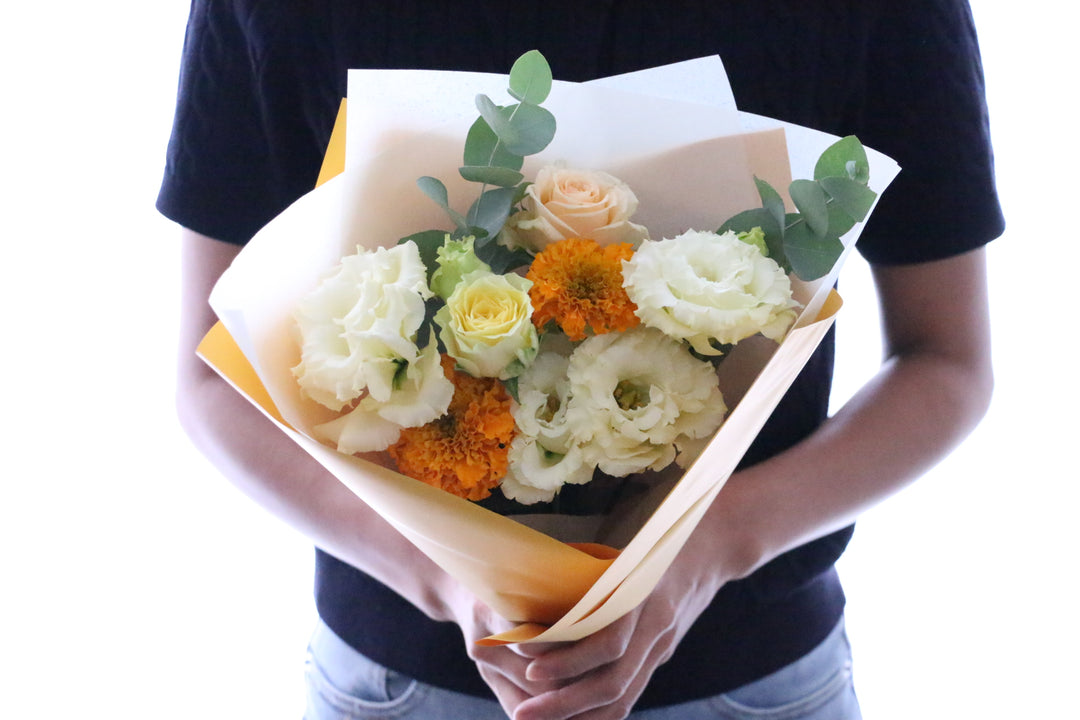 黄色・オレンジ色の花束 3,000円