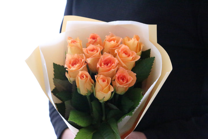 オレンジ色バラの花束（11本）-最愛