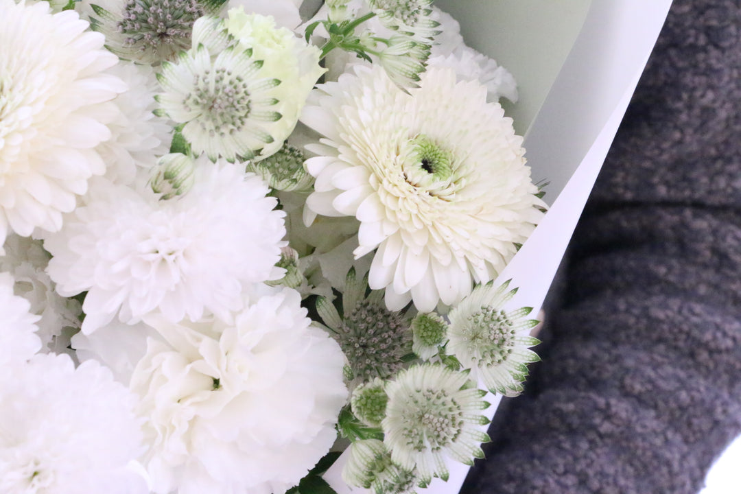 【供花】白色・グリーンのお供え花束 5,000円