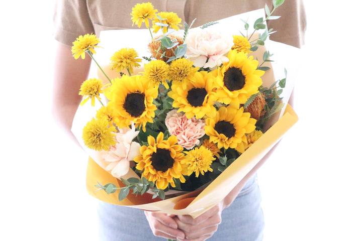 ひまわり入りの花束 5,000円