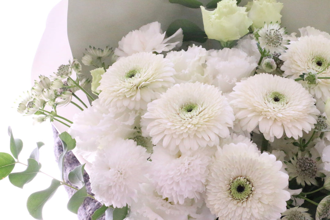 【供花】白色・グリーンのお供え花束 10,000円