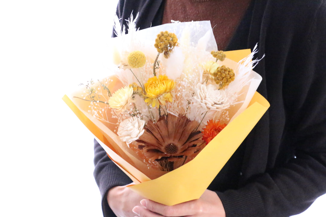 黄色のドライフラワーの花束 Sサイズ　3,000円