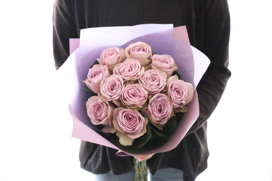 紫色のバラの花束（12本）-私の妻になってください