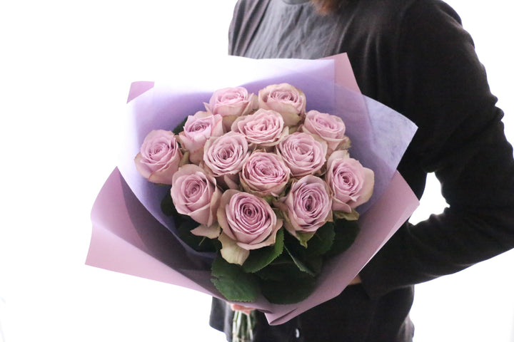 紫色のバラの花束（13本）-永遠の友情