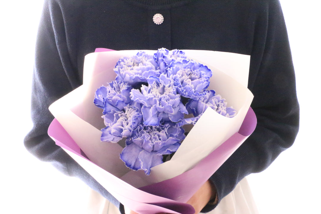 紫のカーネーションの花束（8本）