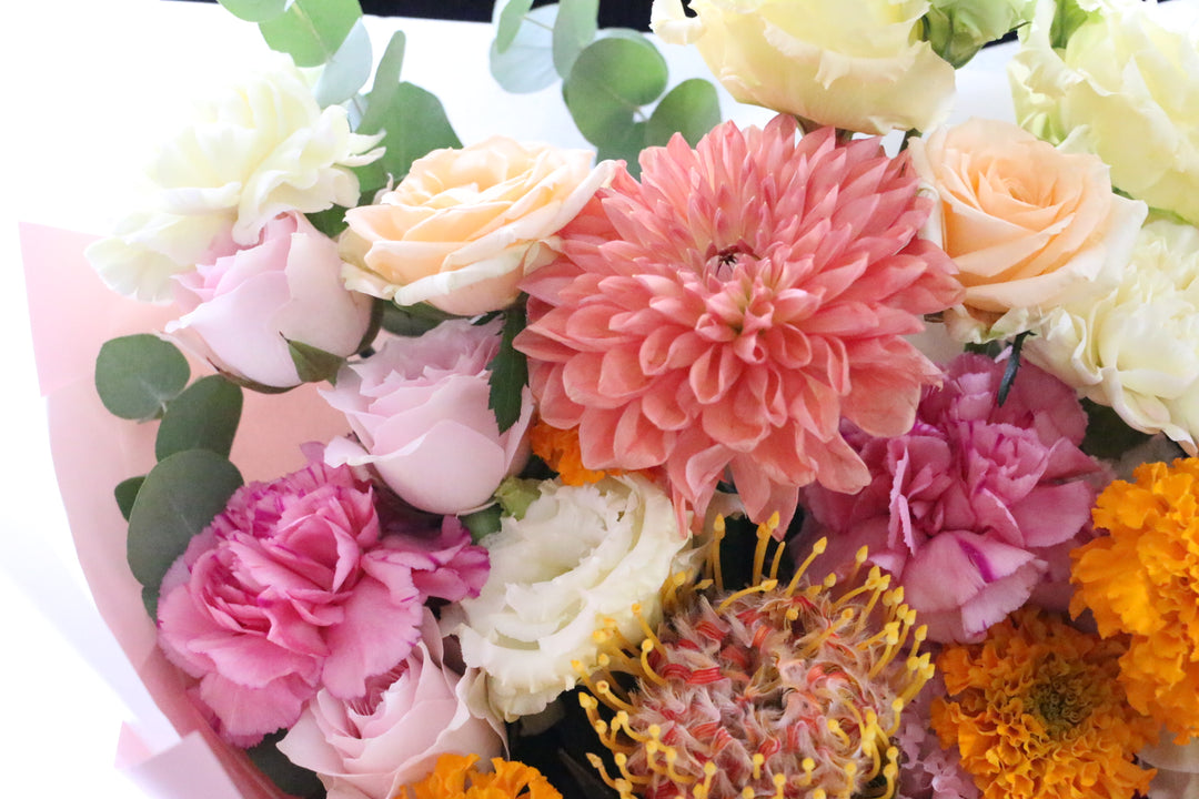 ピンク・黄色の花束  12,000円