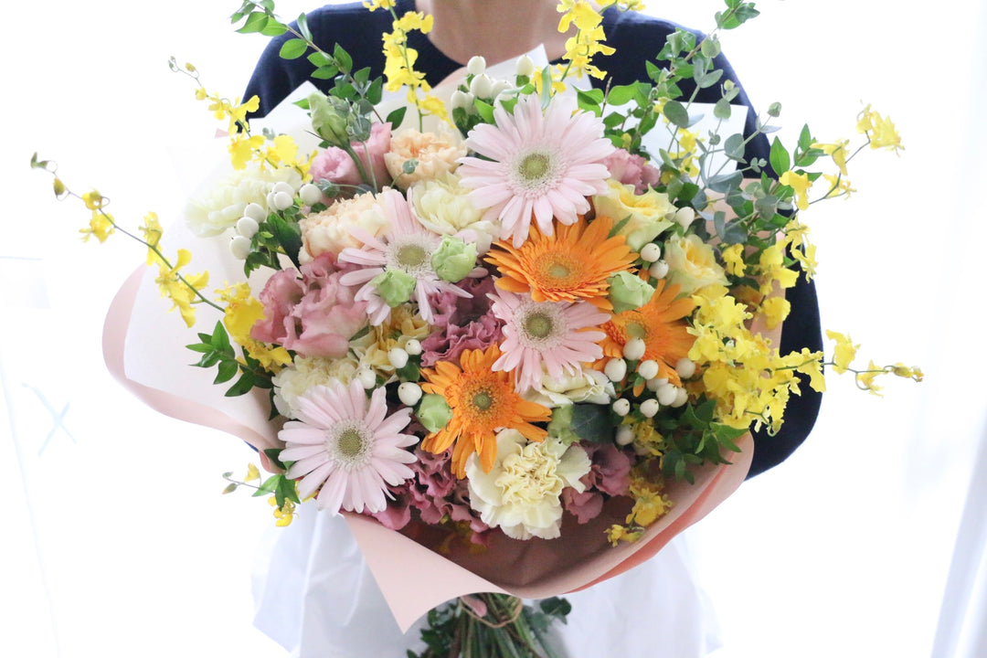 ピンク・黄色の花束 15,000円